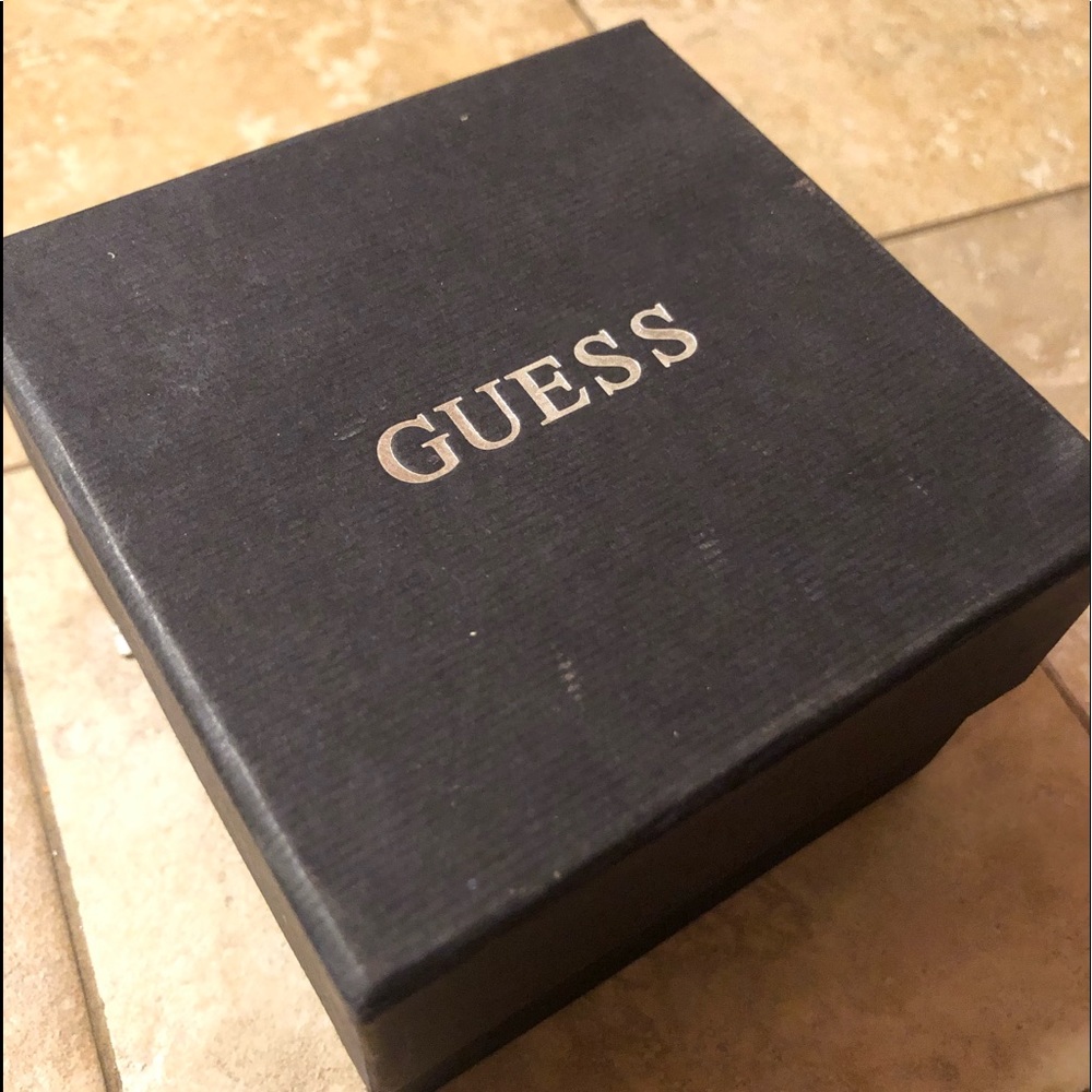 Guess Watch - Picture 4 of 5